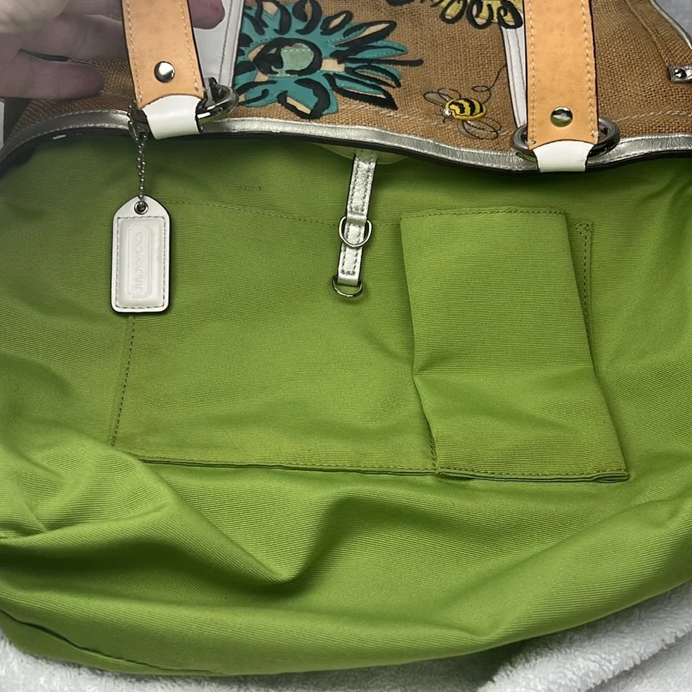 Coach 2005 Vintage Tan Floral Embroidered Tote - Picture 13 of 14